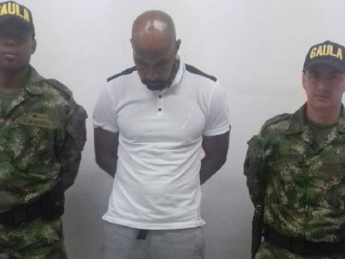 Detenido hombre con Circular Roja por narcotráfico