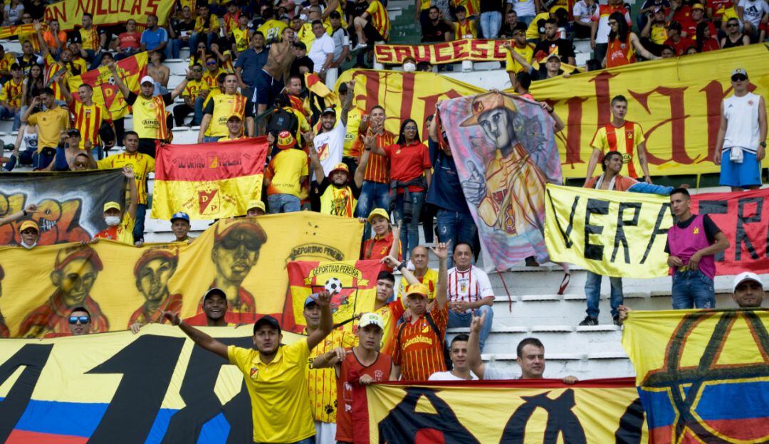 Los hinchas del Deportivo Pereira en el amistoso contra el Once Caldas