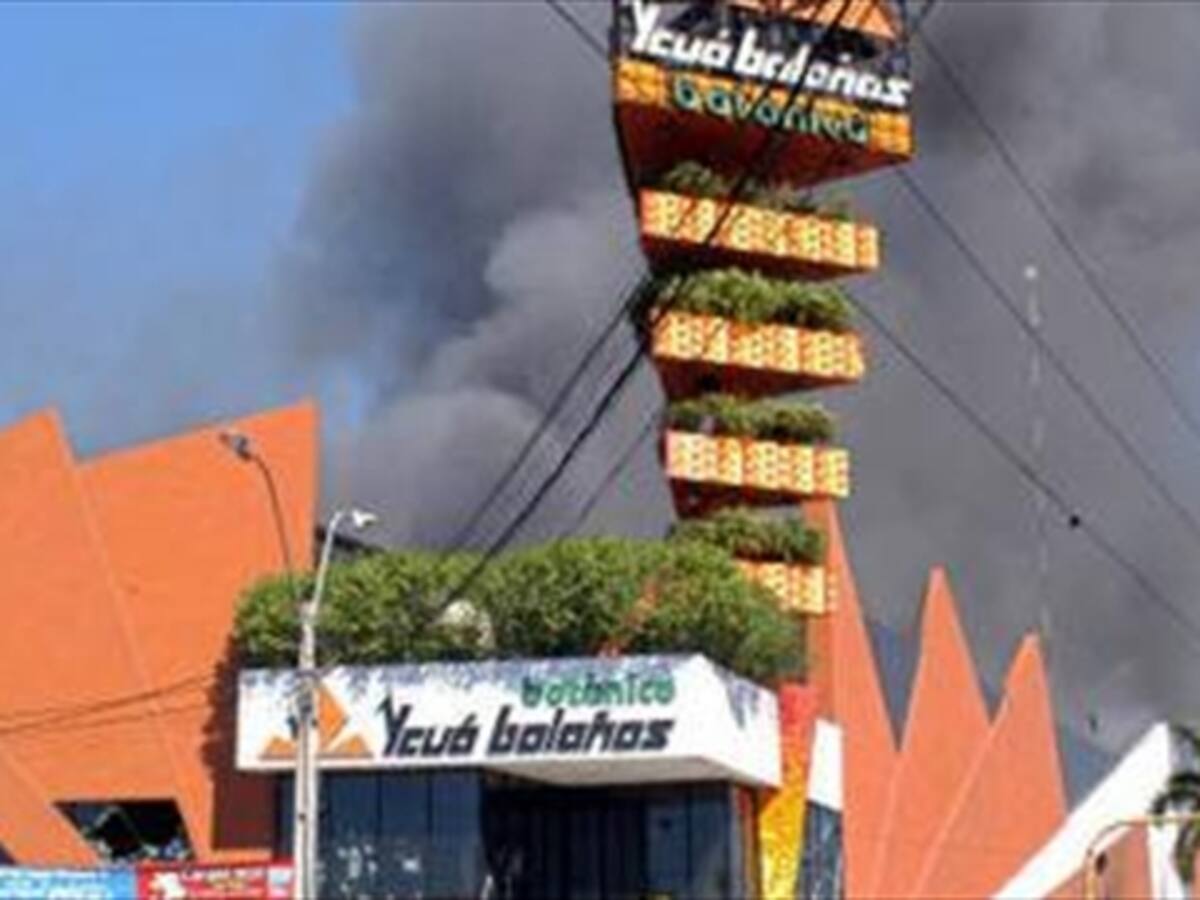 Correa enfrenta ola de protestas previa a la visita del papa a Ecuador