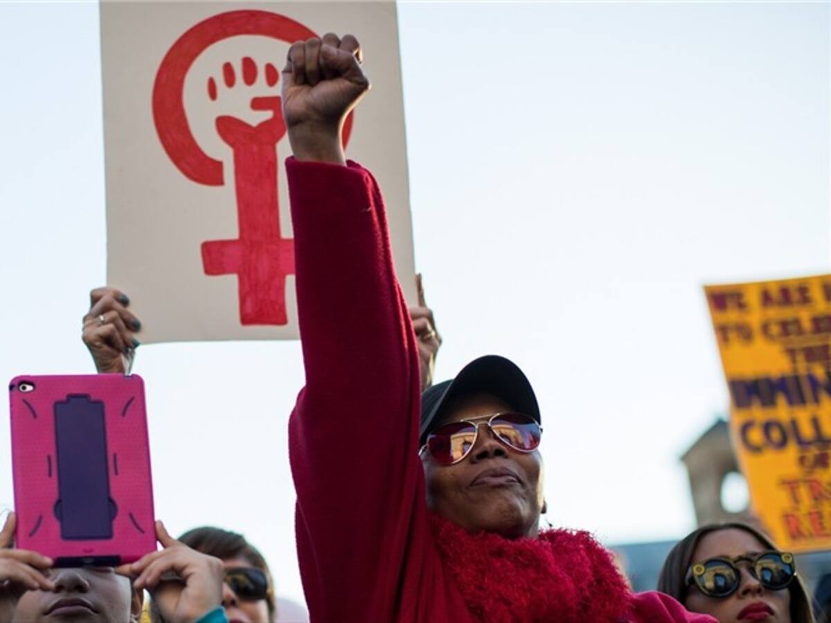 El lavadero de carros en Bogotá donde solo trabajan mujeres