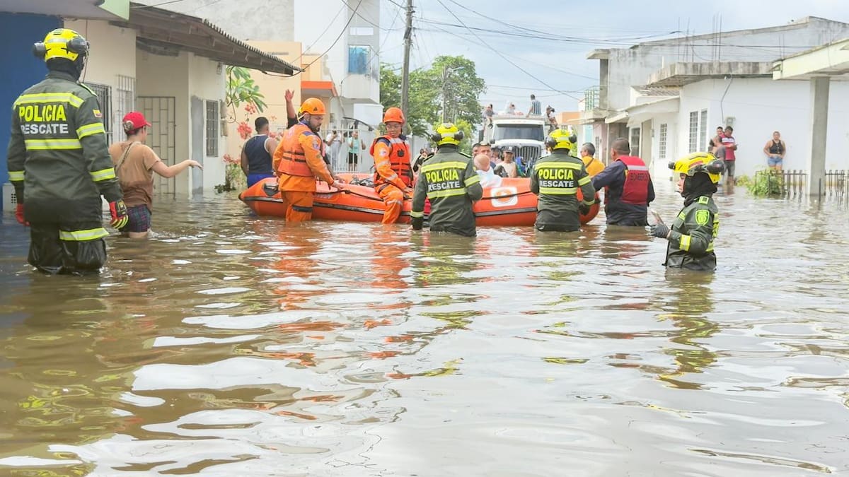 Unidad de Operaciones Especiales en Emergencias de la Policía llega a Córdoba para reforzar rescates