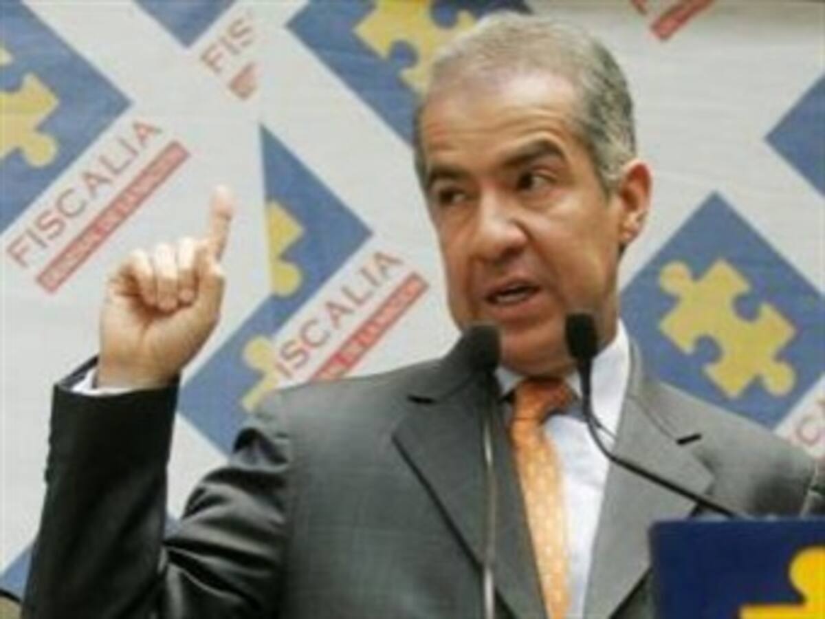 La Fiscalía podría ordenar la captura de ex directores del DAS investigados por 'chuzadas'