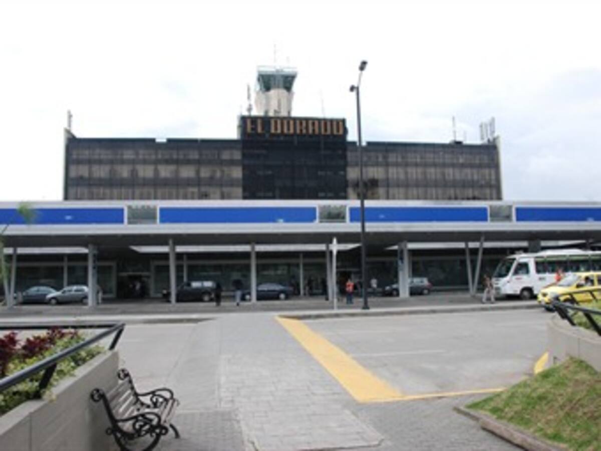Cierre nocturno de vía de acceso al aeropuerto El Dorado