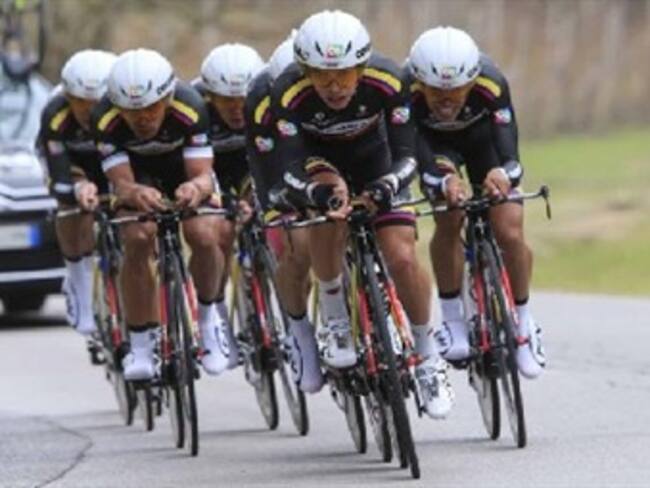 Santos felicitó a los ciclistas colombianos que están en el Giro de Italia