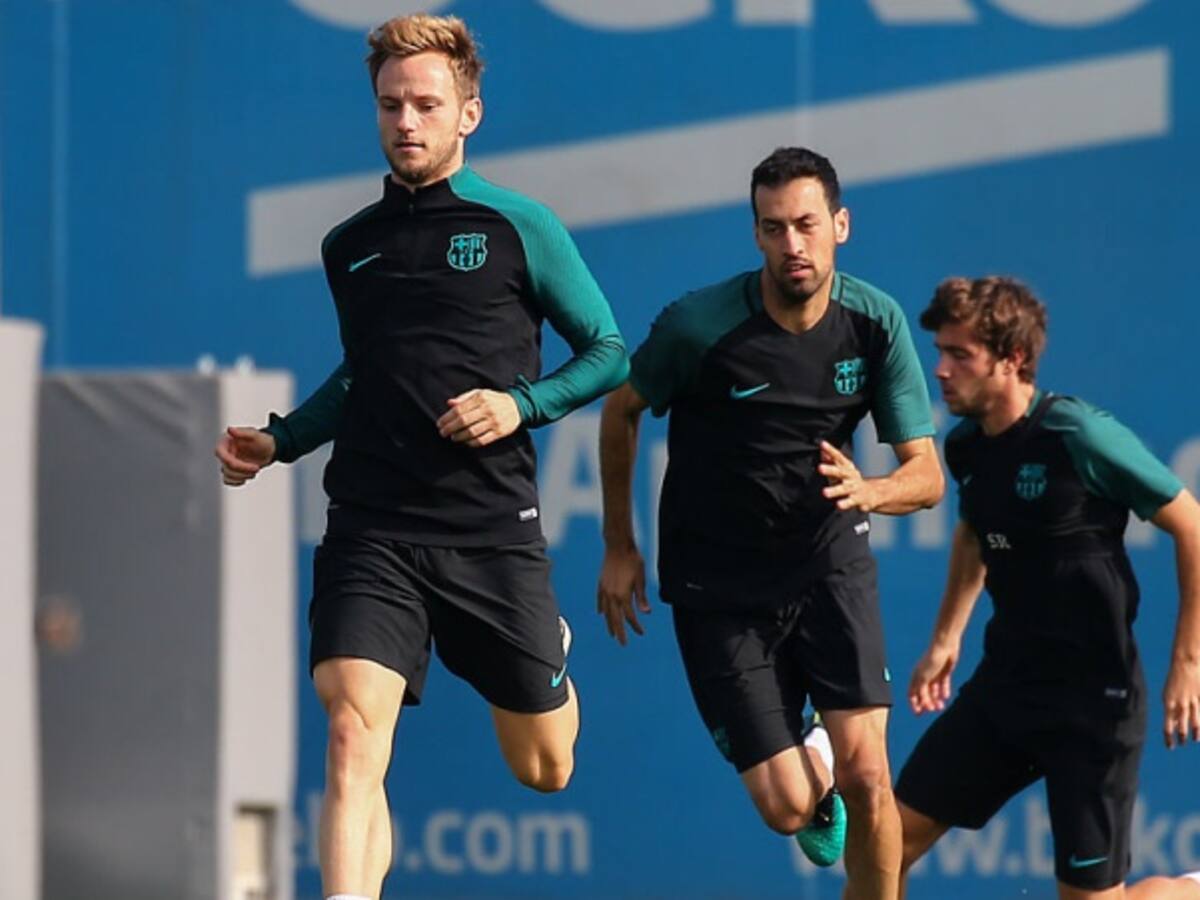 Rakitić regresa a los entrenamientos del Barcelona tras ocho días inactivo