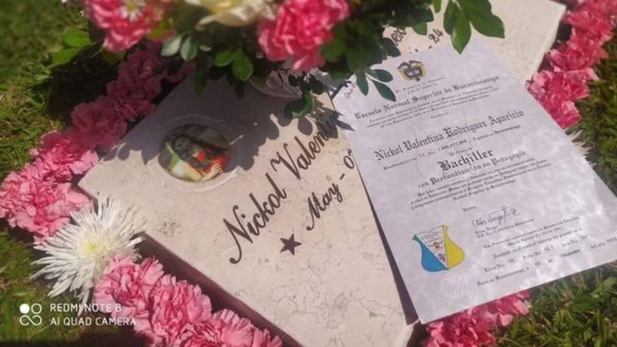 Conmovedor grado póstumo a Nicol Valentina Rodríguez