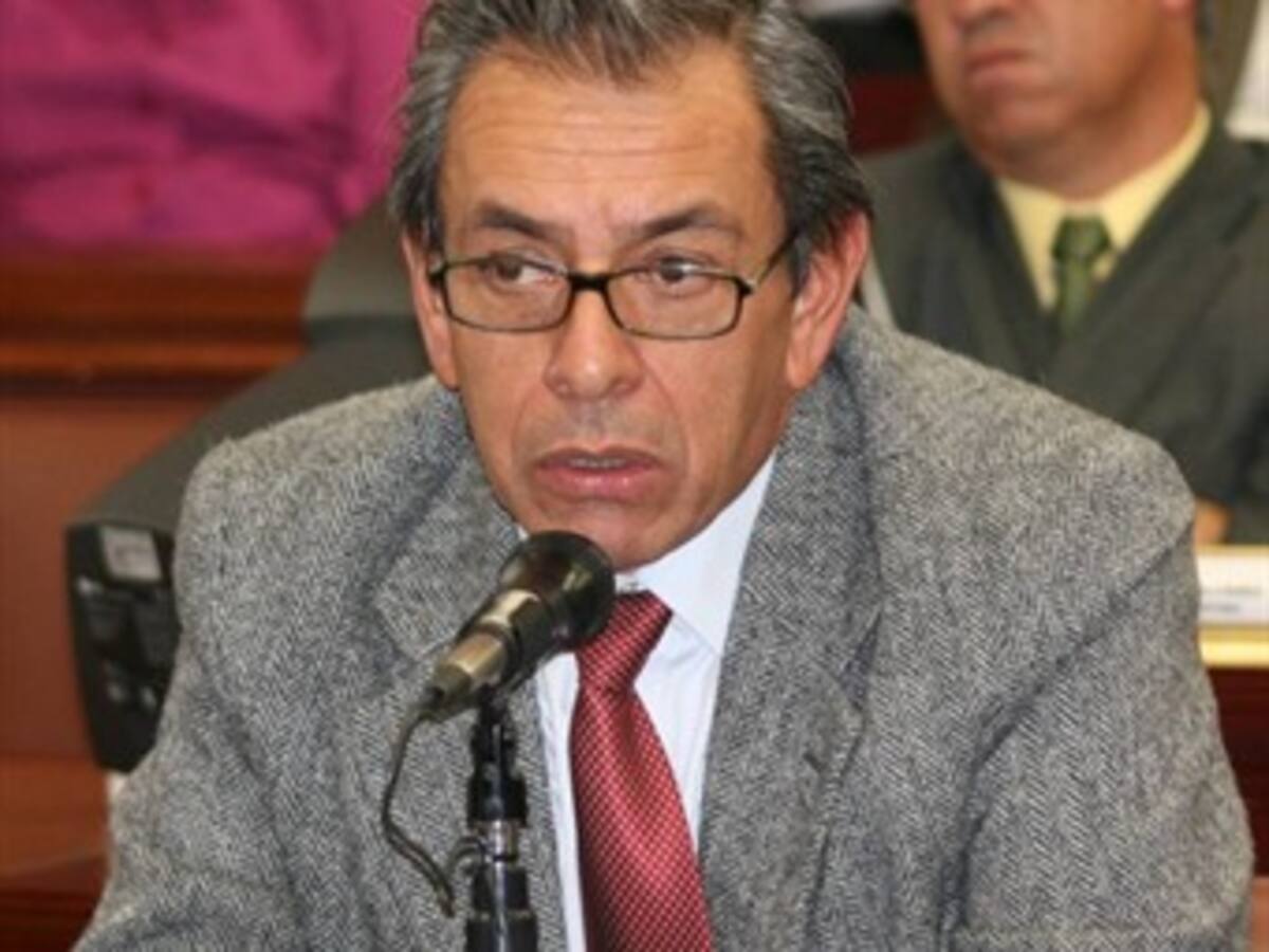 Fallo que destituye a Petro es insconstitucional: Senador Avellaneda