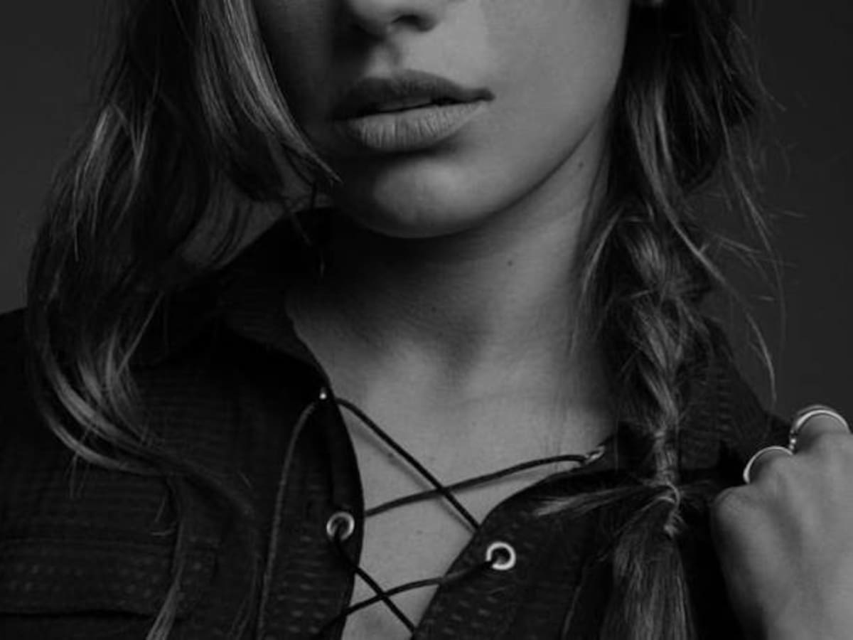 Criss-cross: la nueva tendencia que se puede llevar en varias prendas de vestir