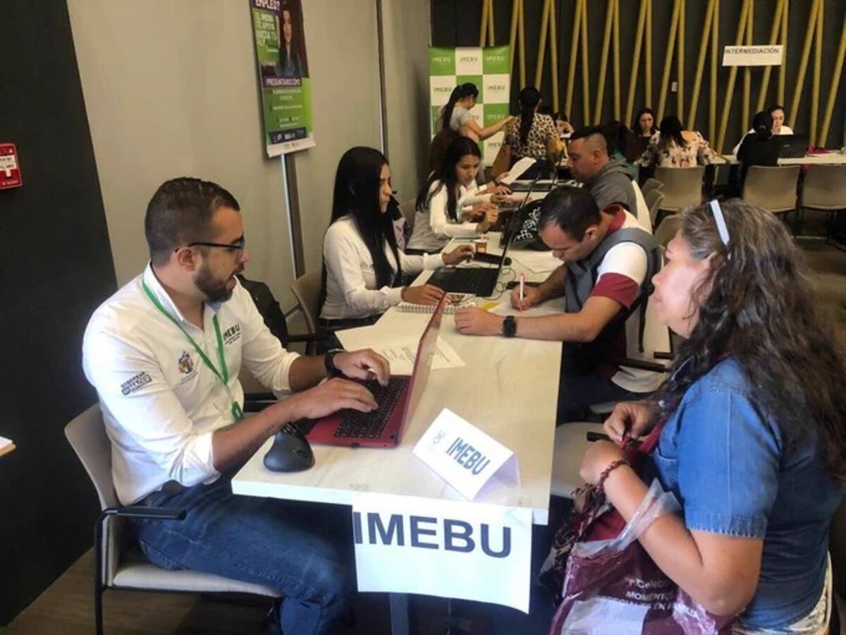 Hoy, maratón de empleo con 3.200 vacantes