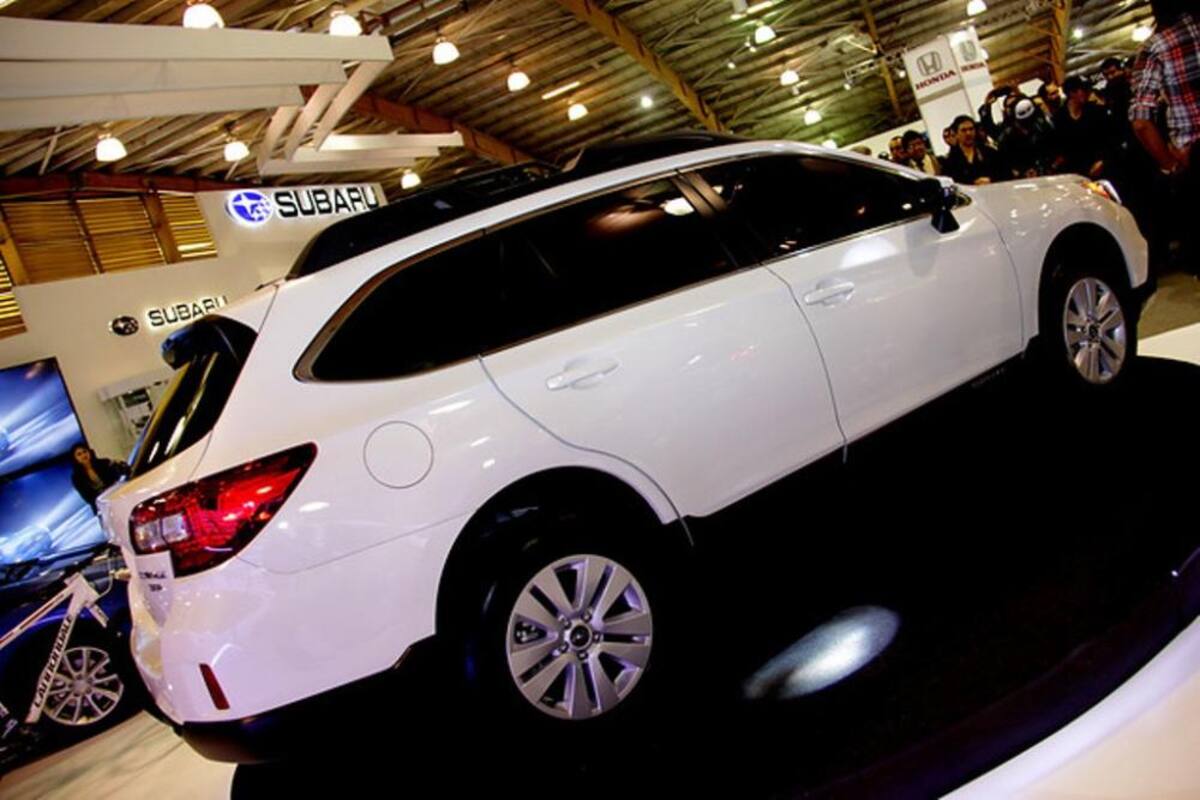 Los amantes de los automóviles se dan cita en Corferias donde se exhiben más de 1000 vehículos con  modelos recientes de las más reconocidas marcas de automóviles a nivel mundial.