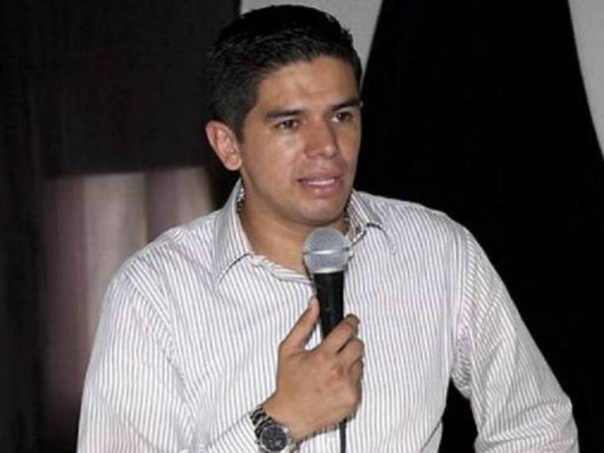 Juez absolvió a ex alcalde de Pamplona de investigación por presuntas irregularidades en contrato