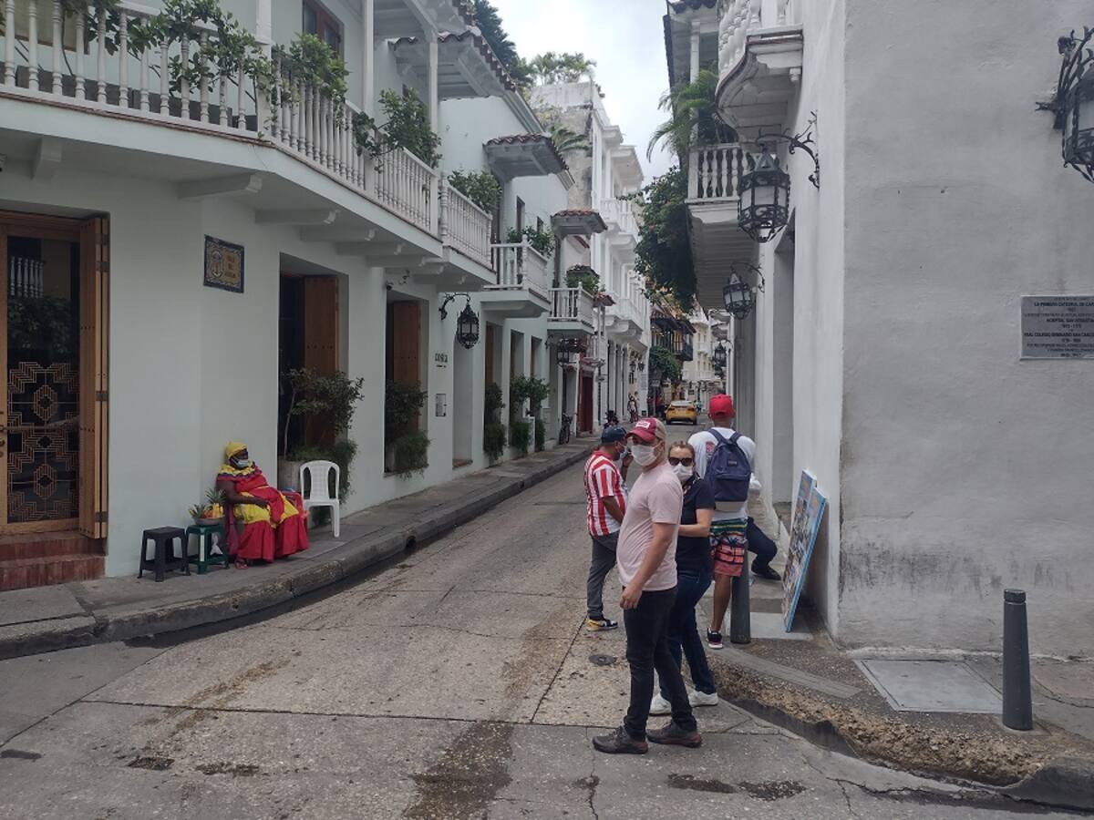 Distrito E benefició a 2.266 emprendedores y gestionó inserción laboral de 700 personas