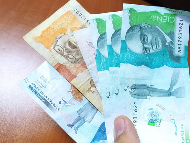 Billetes-Vanessa Porras