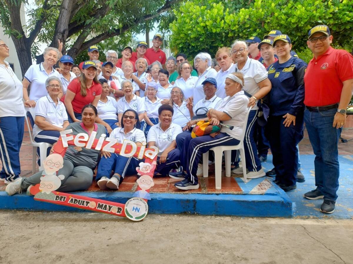 Hospital Naval de Cartagena conmemora el Día del Adulto Mayor y el Pensionado