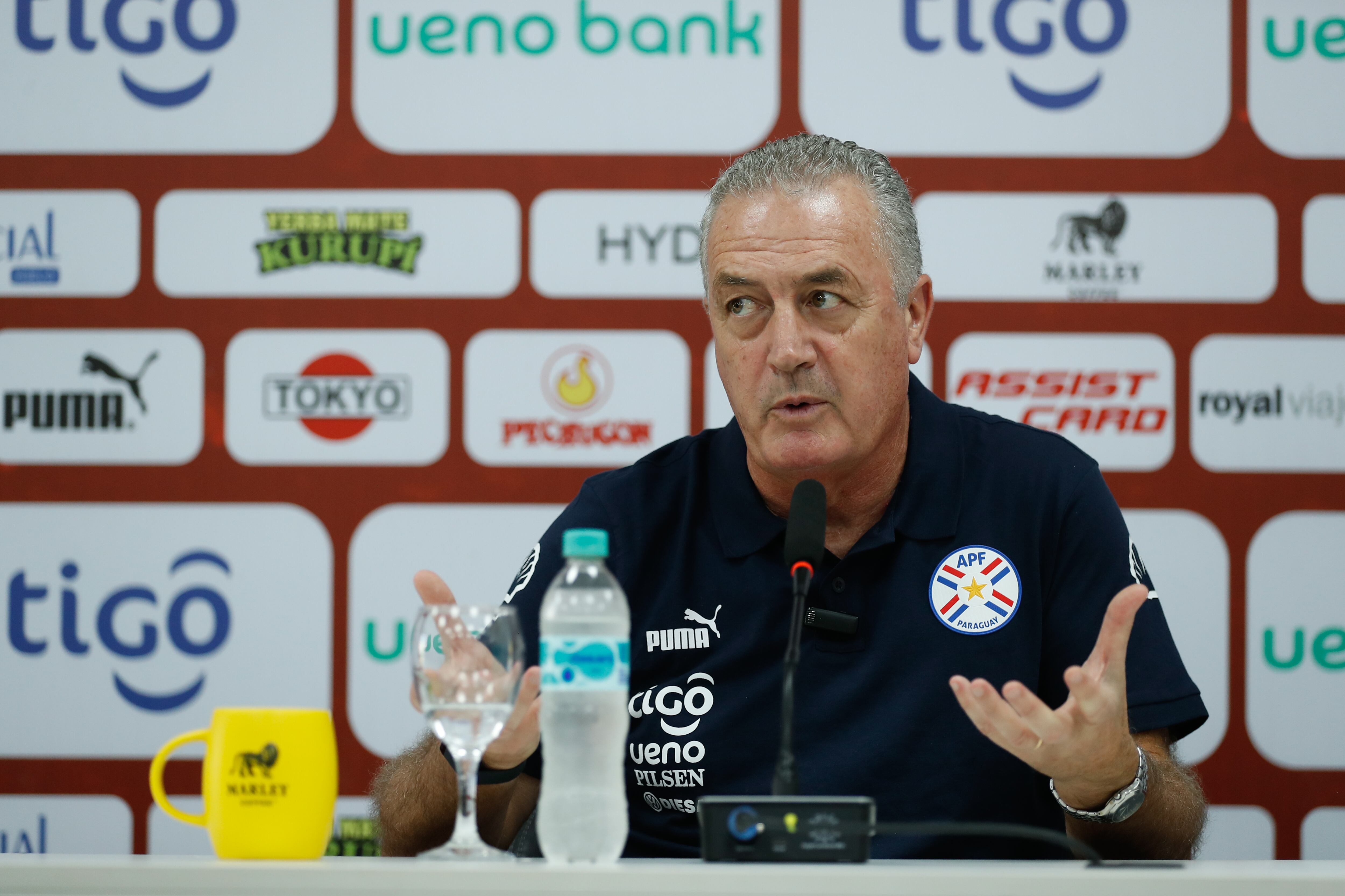 El entrenador de la selección de fútbol de Paraguay, Gustavo Alfaro. EFE/ Juan Pablo Pino