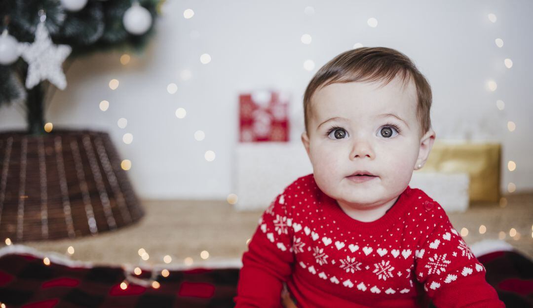 Video: Tierna reacción de un bebé al escuchar por primera vez con aparato