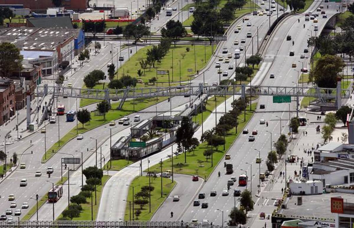 Más de un millón de vehículos se encuentran movilizándose por las carreteras del país.