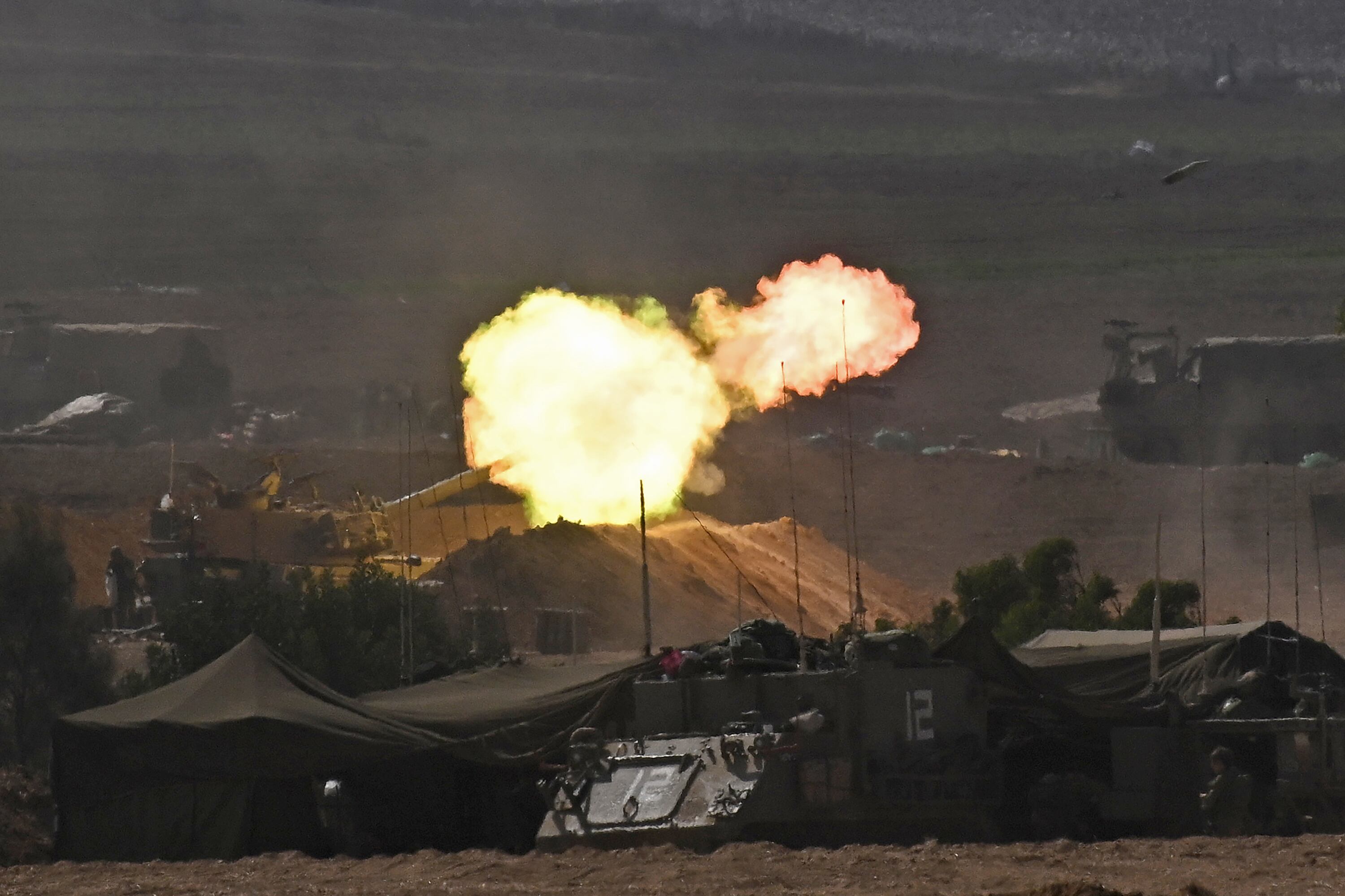 Franja de Gaza desde la frontera el 12 de octubre de 2023 cerca de Sderot, Israel. (Foto de Leon Neal/Getty Images)