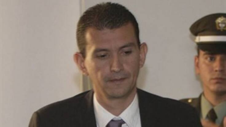 Embargan bienes de Emilio Tapia por 41.000 millones de pesos