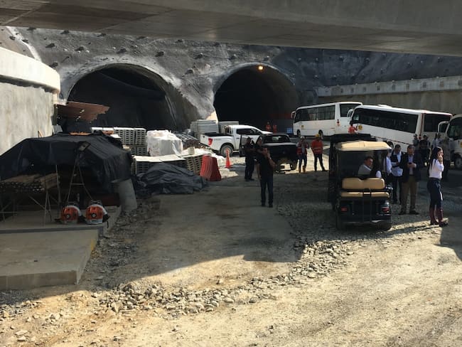 Presidente Duque inspeccionó obras del Túnel de Oriente