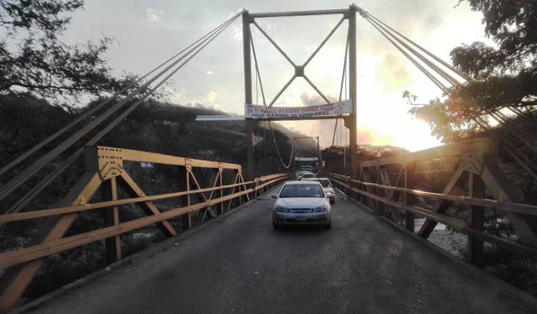 Puente Mariano Ospina Pérez que comunica al Zulia con Cúcuta