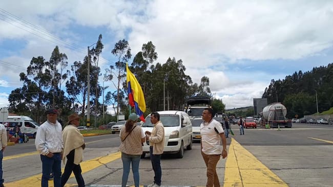Tras la firma de la Resolución Número 20263040030415 de 03-08-2026 por el Ministerio de Transporte, la manifestación terminó en el peaje de Tuta / Foto: Caracol Radio.