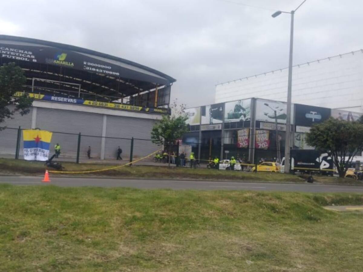 Detonan de forma controlada paquete con bandera del MRP en Bogotá
