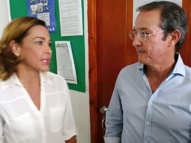 Con firmas, Fernando Araújo busca obtener aval a la Alcaldía de Cartagena