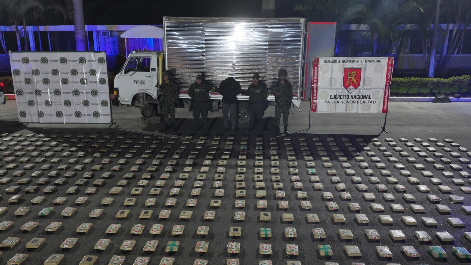 El cargamento ilícito, cuyo valor supera los 800 millones de pesos. Foto Novena Brigada.