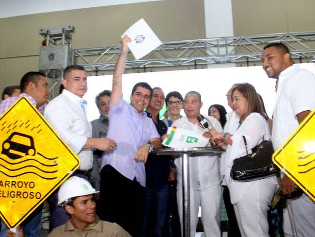 Alcalde presento proyecto de canalización de arroyos al concejo de Barranquilla.