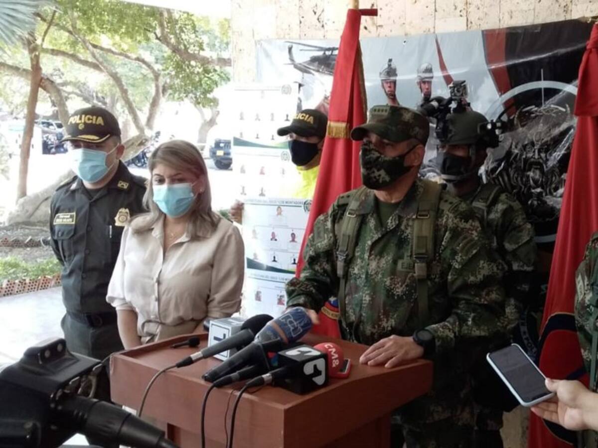 No hay alianzas entre las Autodefensas, políticos y agentes de la Policía