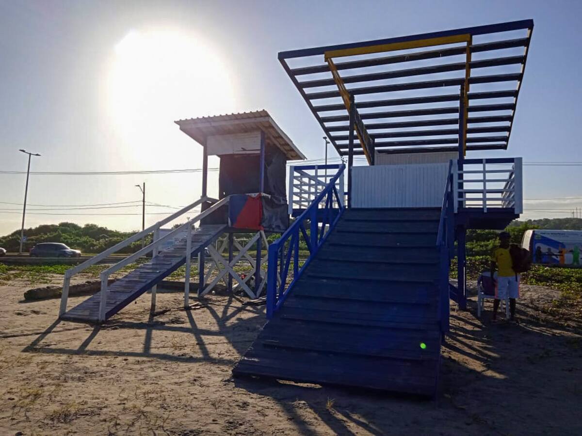 Instalaron 11 nuevas garitas en playas de Cartagena