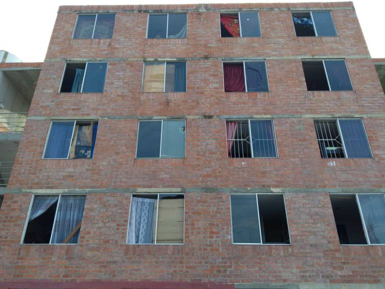 Ventanas han resultado afectadas por los constantes enfrentamientos entre pandilla