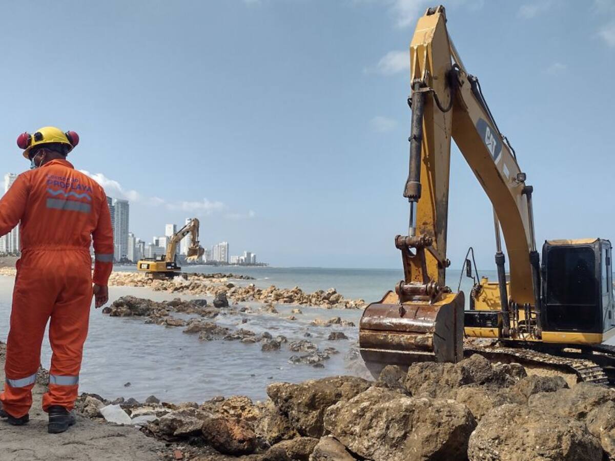 Compensados 206 vendedores por obras de protección costera en Cartagena