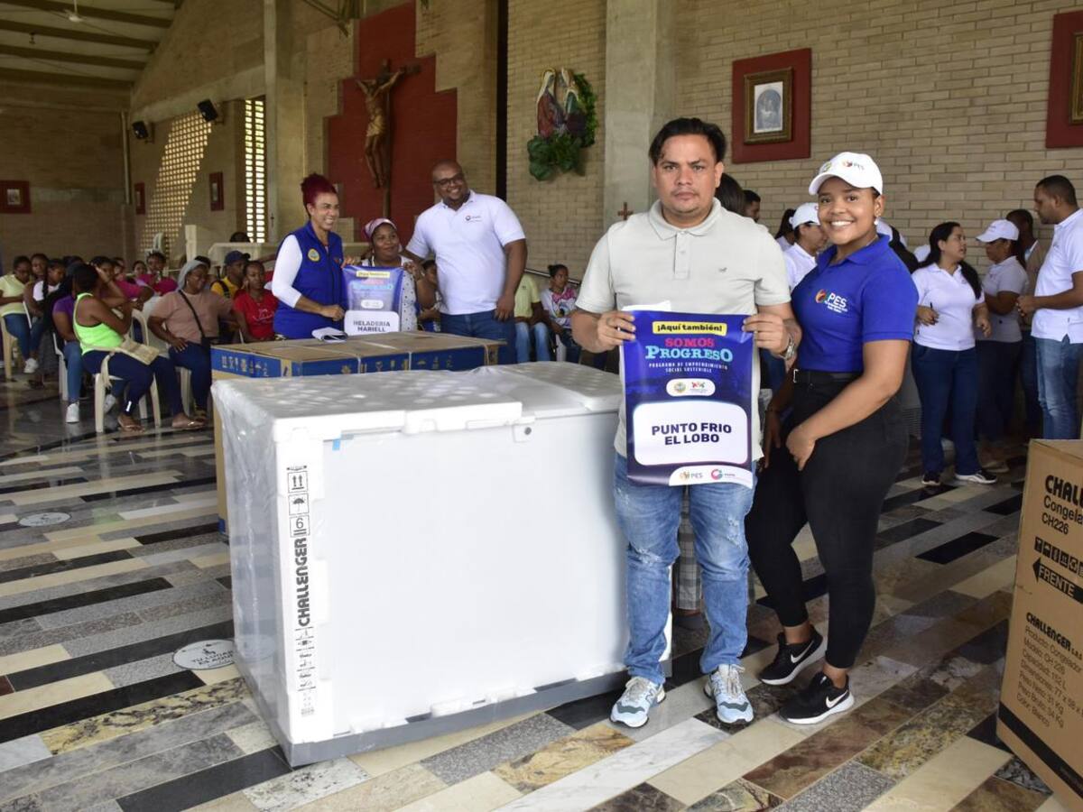 PES Pedro Romero y AGAPE entregaron apoyos a 136 emprendedores en Nelson Mandela