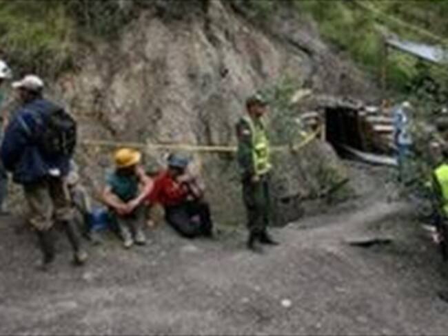 Un minero muerto y otro herido dejan un deslizamiento en Marmato,Caldas
