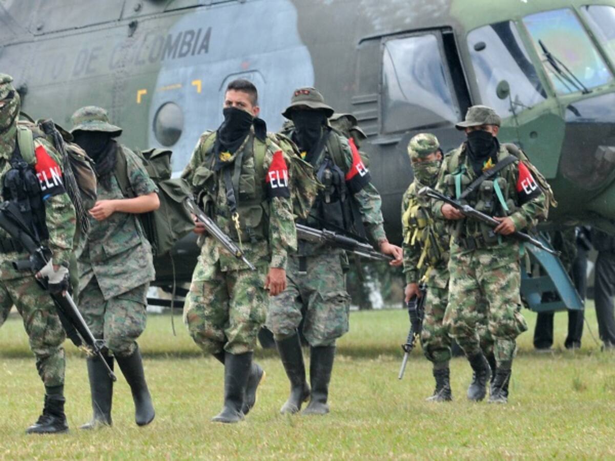 Eln pide cese bilateral al fuego para cumplir exigencias de Duque