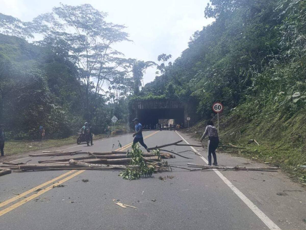 De nuevo comunidad indígena de Dabeiba cerró vía a Urabá en la vereda Godó