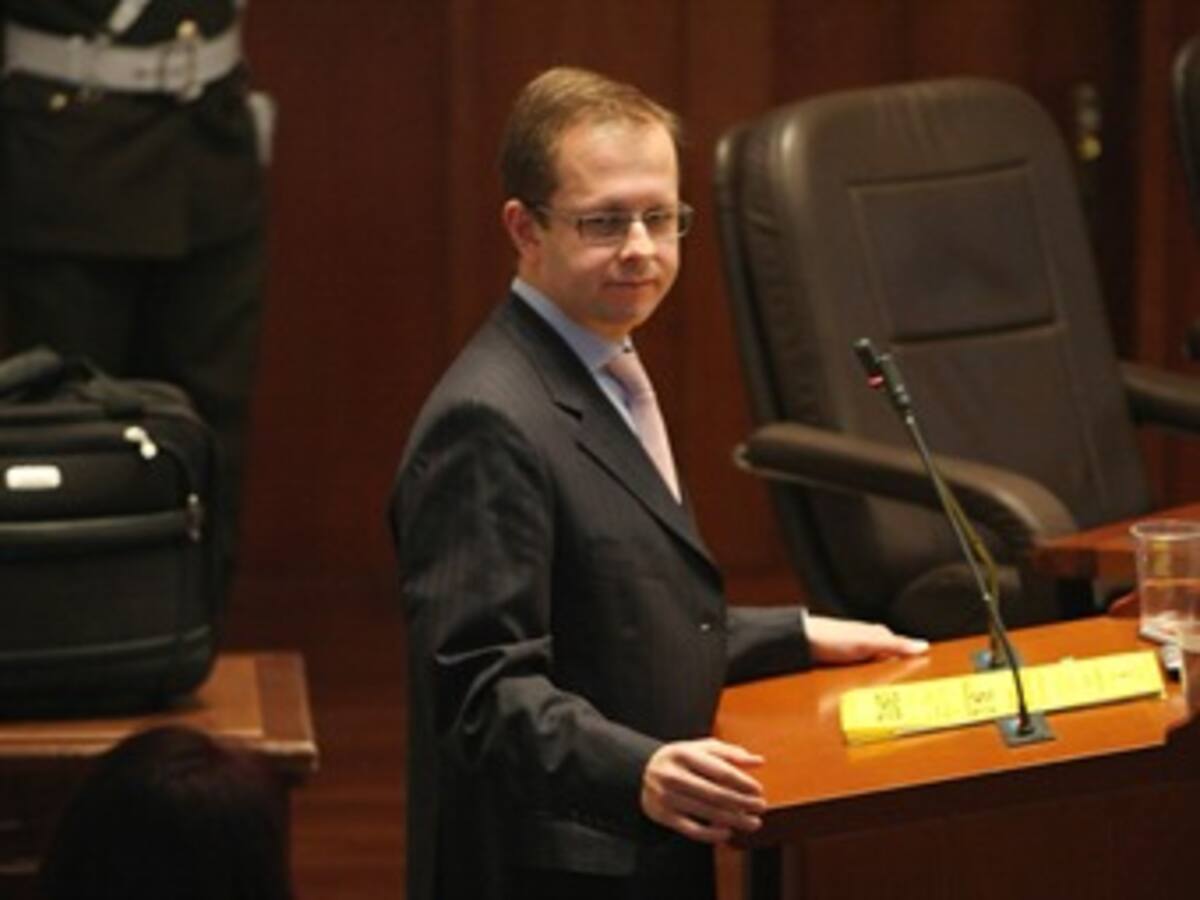 Andrés Felipe Arias está fuera de Colombia. Podría pagar 33 años de cárcel