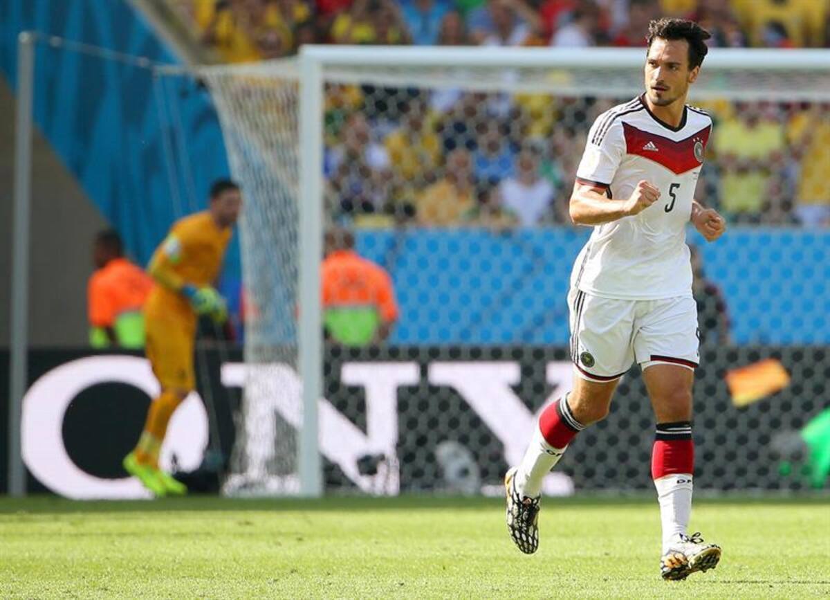 Con un gol de Mats Hummels, Alemania derrotó a Francia 1-0 y se aseguró nuevamente entre los cuatro mejores del Mundial.