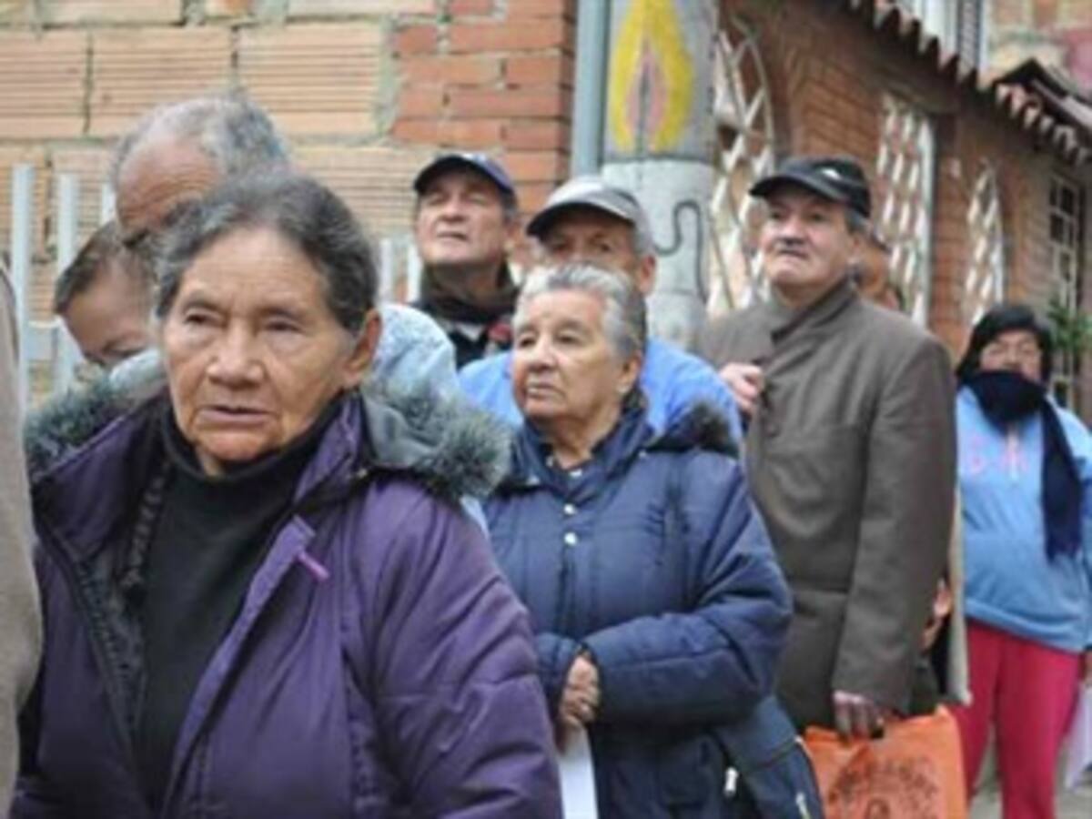 En Bogotá adultos mayores sin pensión recibirán ayuda por 240.000 pesos