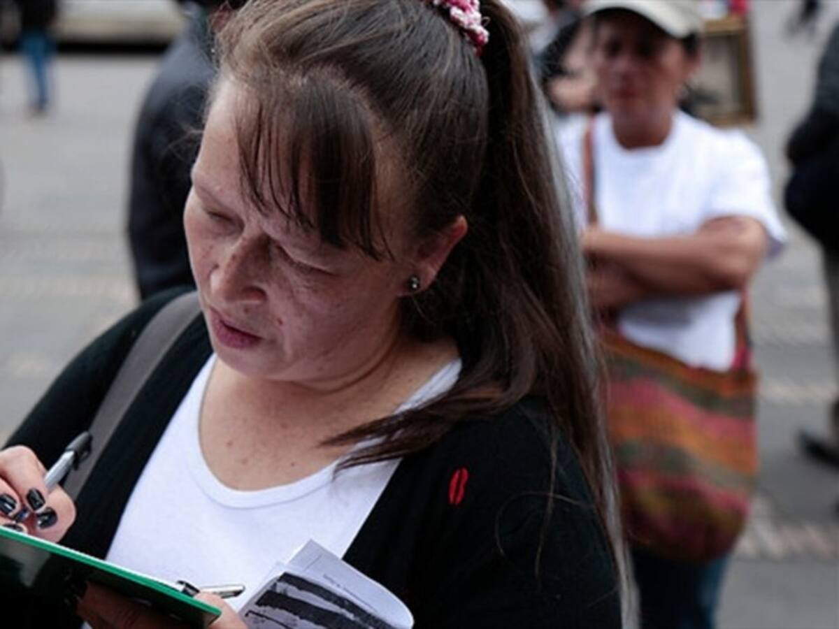 Fuertes críticas de la MOE a candidaturas por firmas