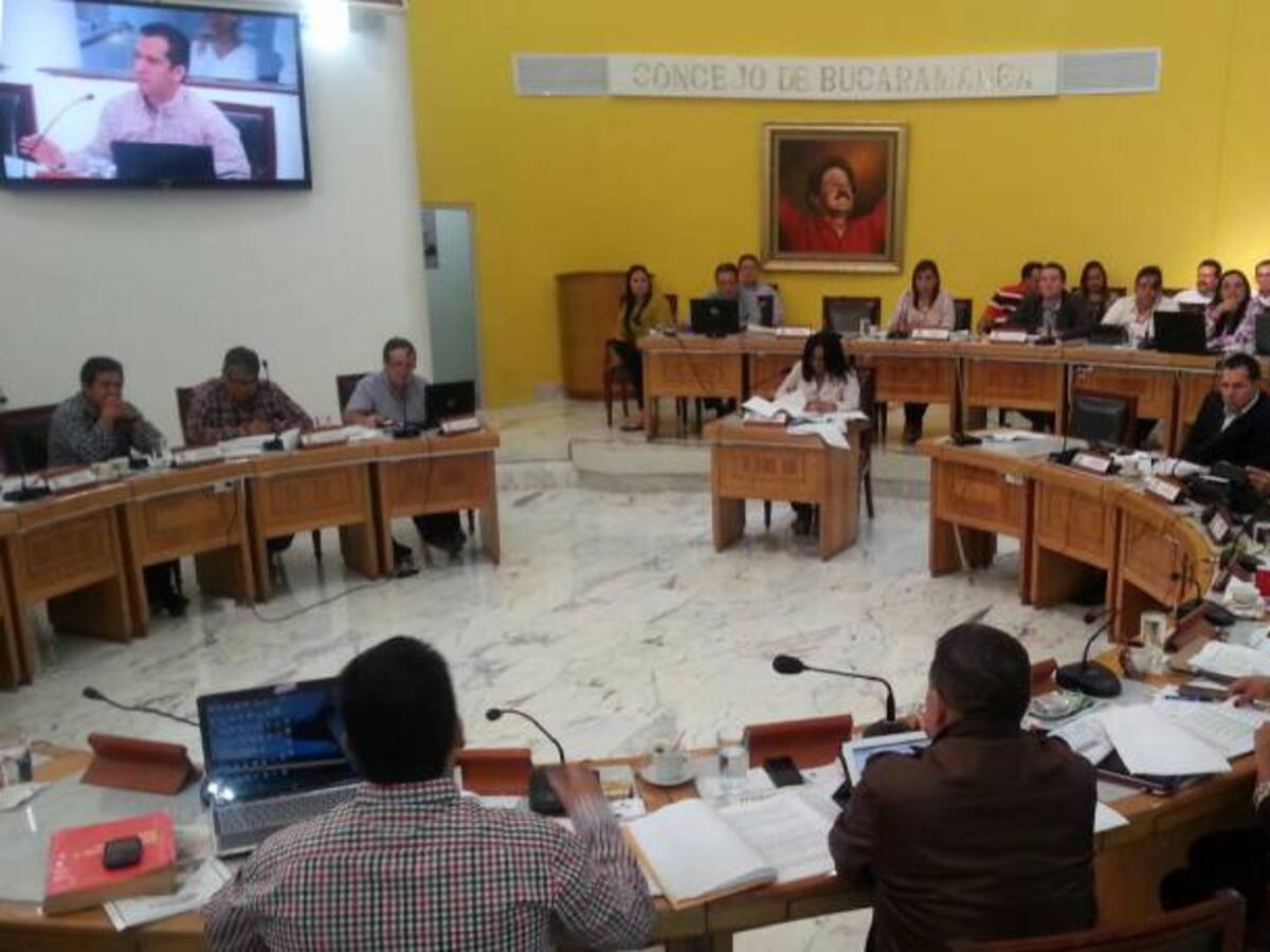 Concejales piden un plazo más amplio para pagar predial unificado