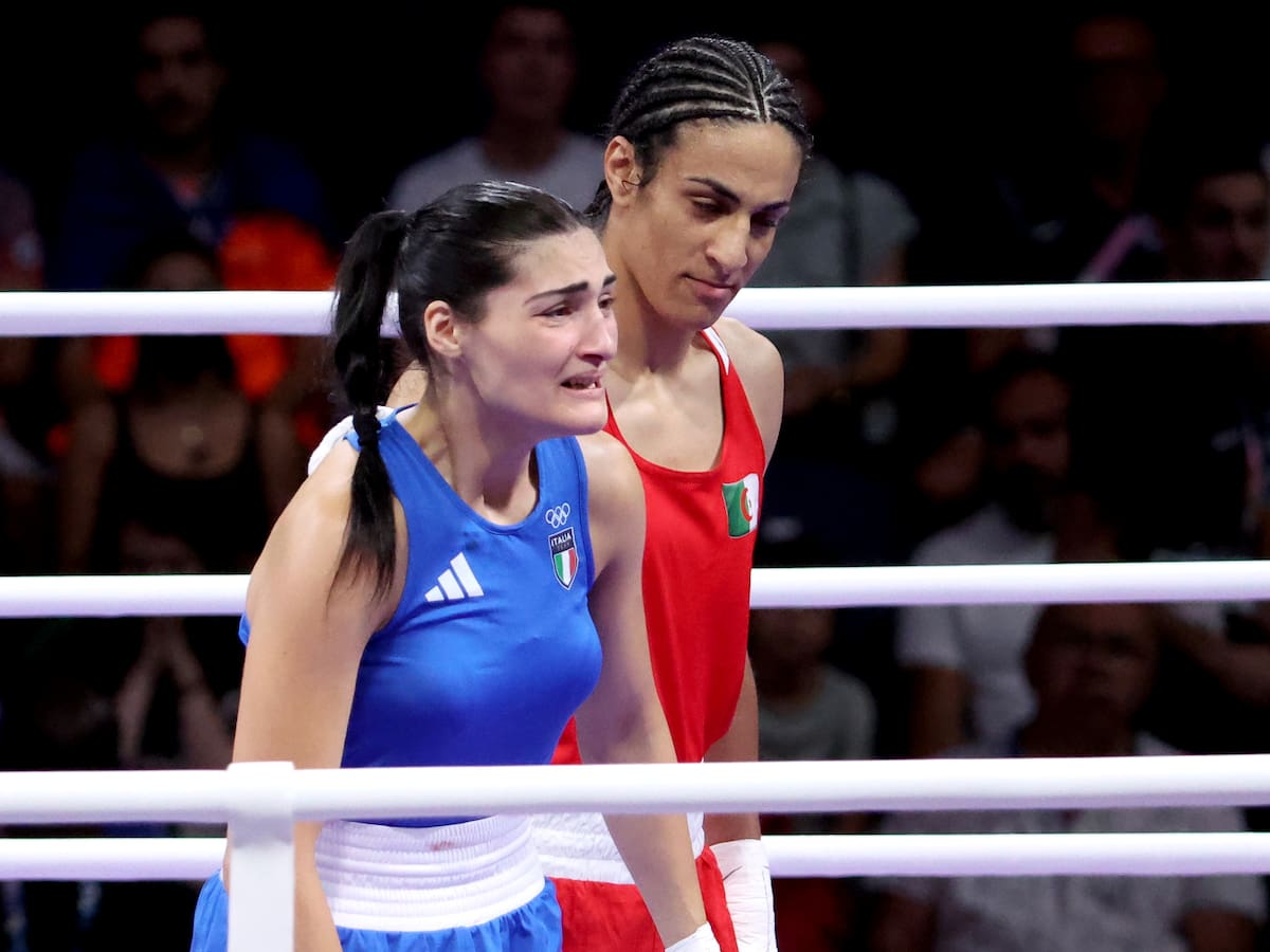 Luchadora italiana se retira de París 2024 tras 46″ ante discutida boxeadora argelina