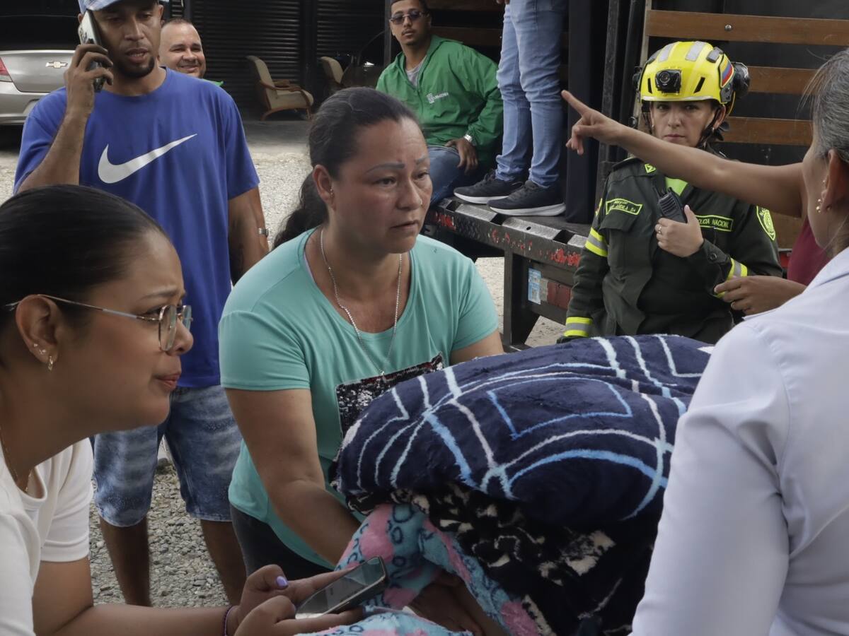 En Armenia entregaron ayudas a 60 personas afectadas por incendio, además de atención a animalitos
