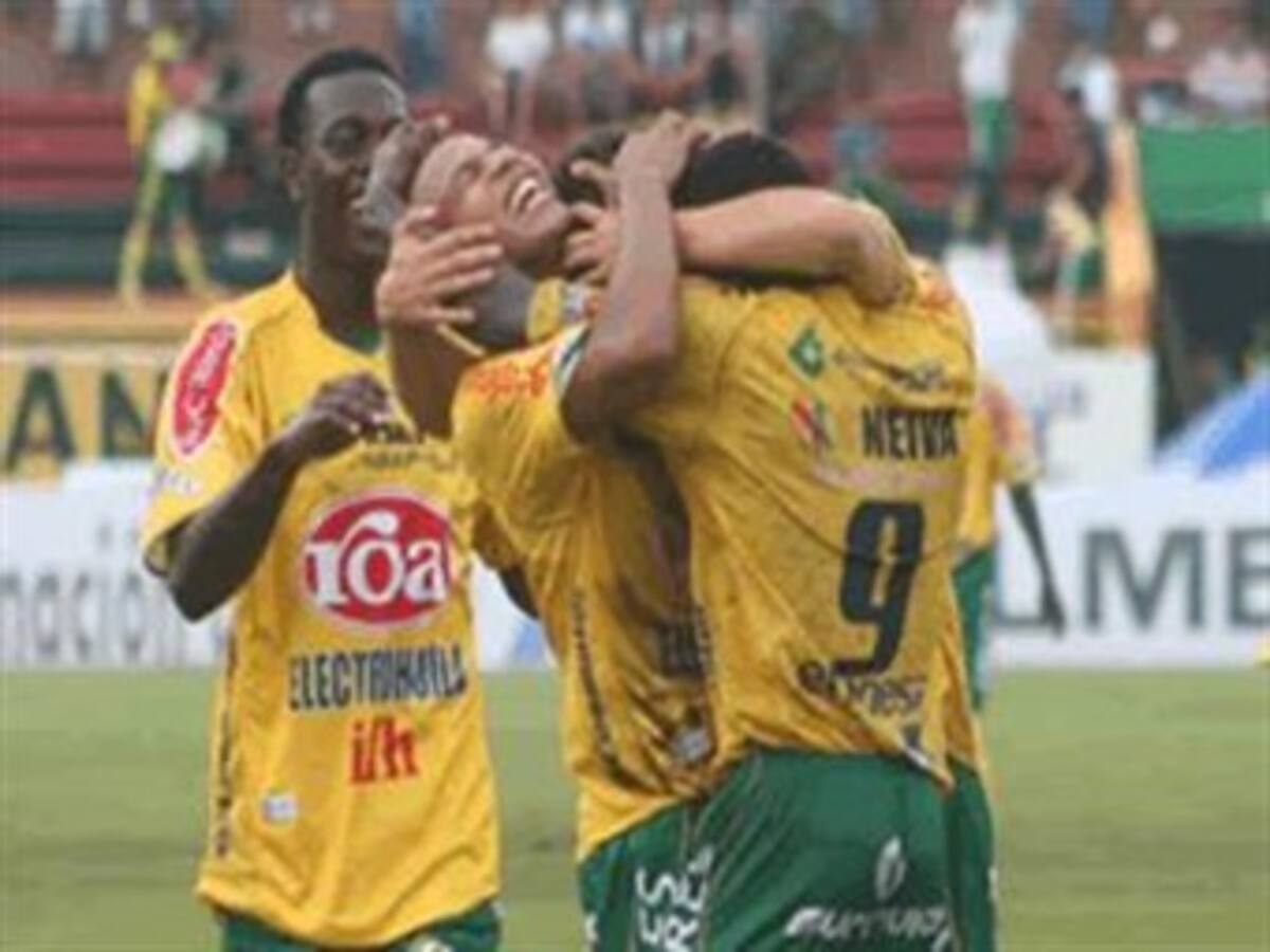 El líder Huila visita a Nacional en el inicio de la octava fecha del fútbol colombiano