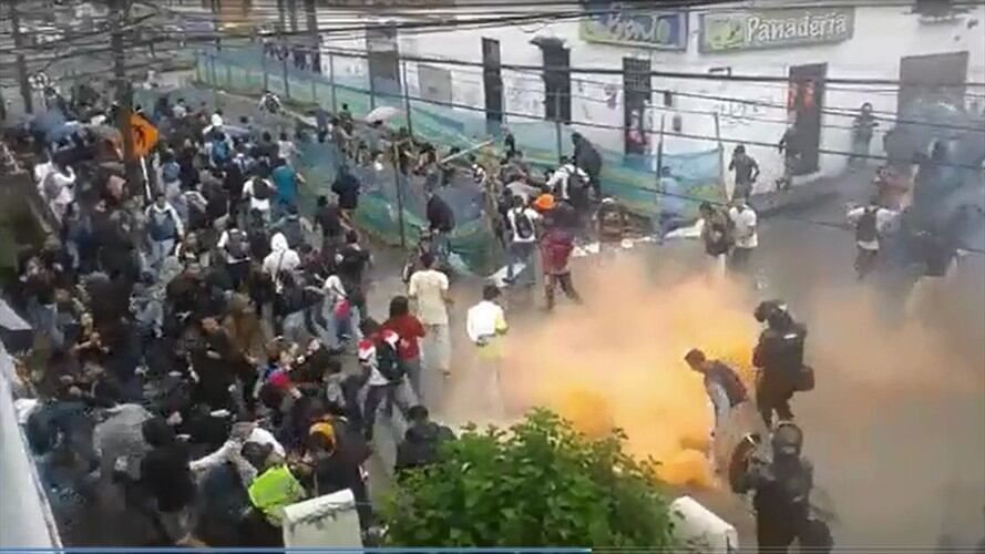 Disturbios por llegada del senador Álvaro Uribe Vélez en Popayán, Cauca. Foto: Cortesía periodista Jaime Di Capote