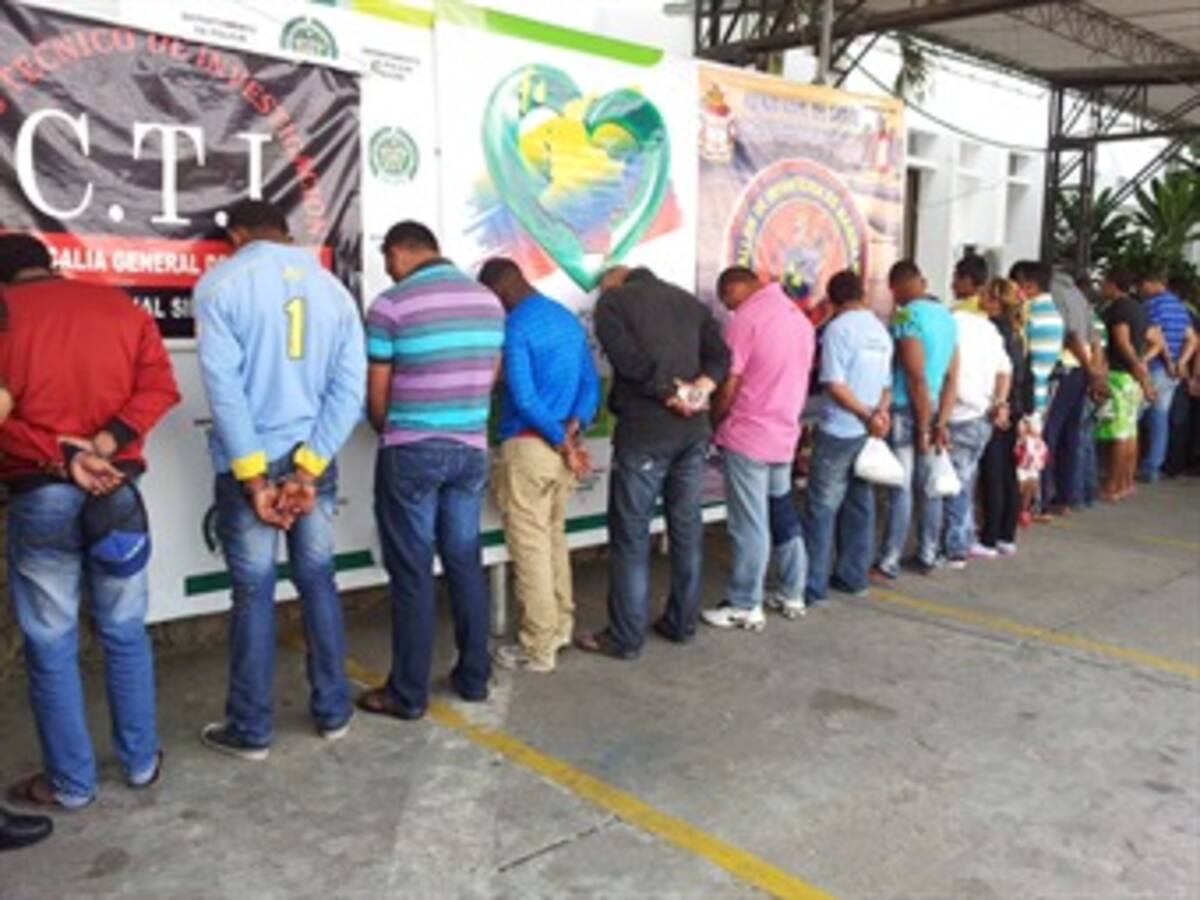 Capturan en Neiva a fiscal y abogada por nexos con Los Urabeños