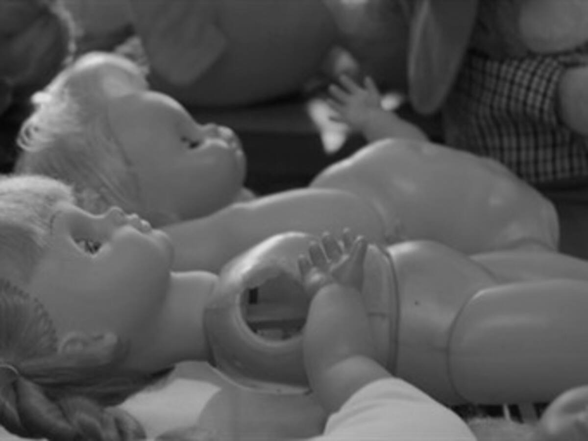Hablemos de cualquier cosa: Clinica de Muñecos Casas Reyes