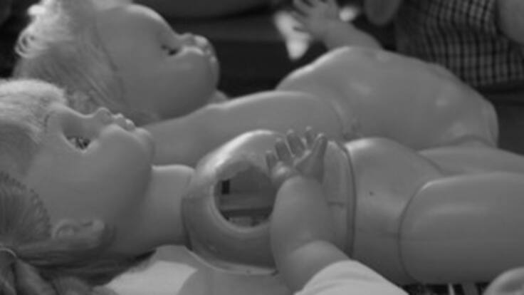 Hablemos de cualquier cosa: Clinica de Muñecos Casas Reyes
